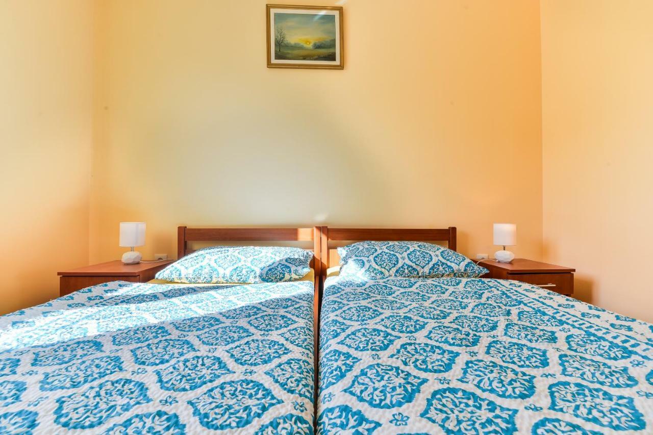 Apartments Đaković Pakoštane Buitenkant foto