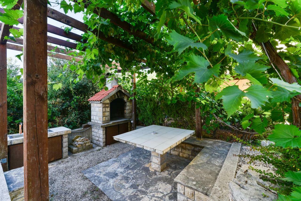 Apartments Đaković Pakoštane Buitenkant foto